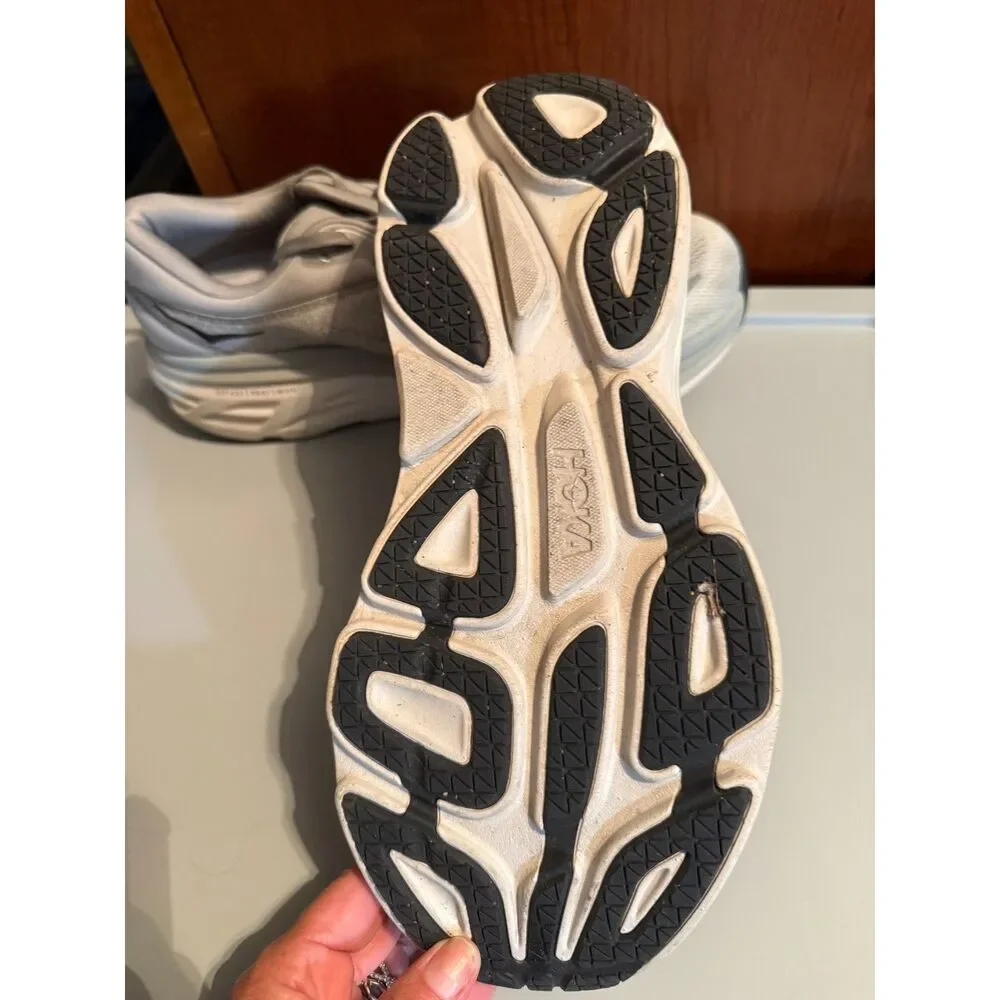 Mens HOKA One Bondi 8 Size 11D